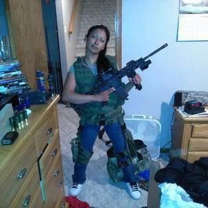 Meet your Posher, Marivel